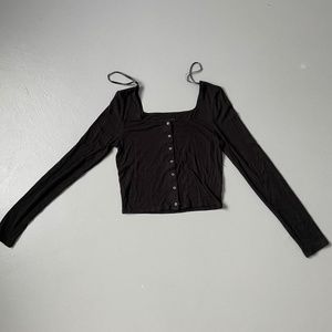 Black long sleeve crop top